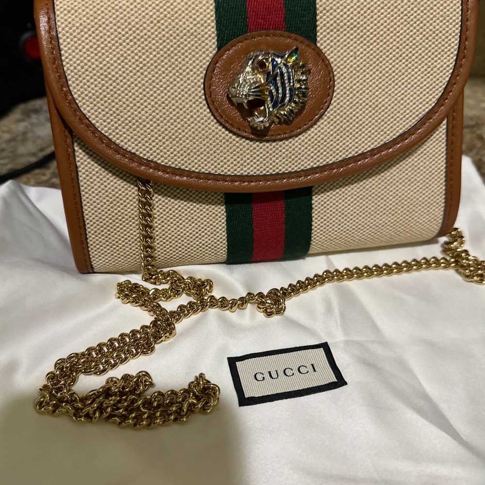 Gucci Rajah Cream and Brown Crossbody Chain Bag with Signature Stripe